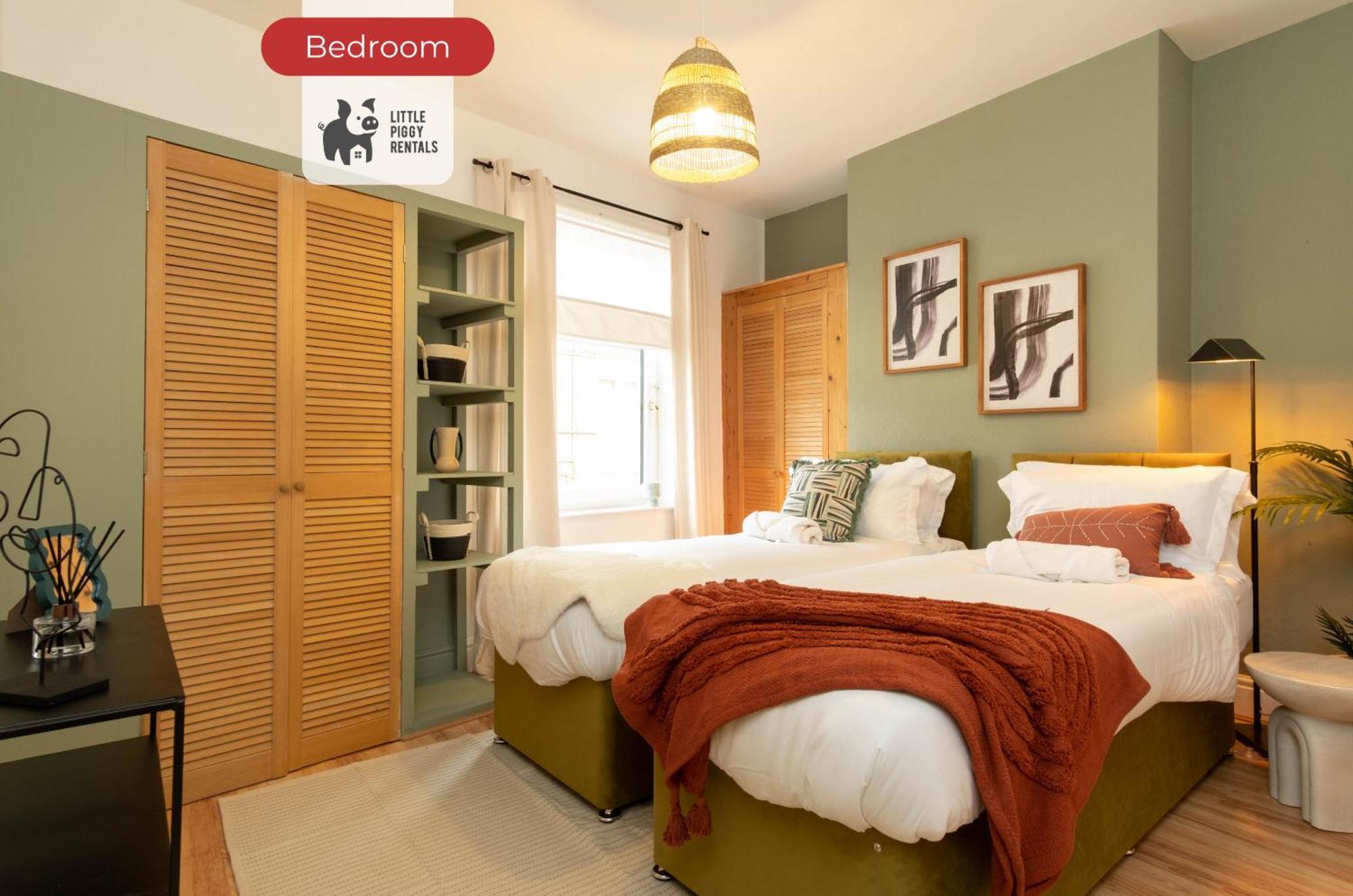2 Bedroom Apartment By Littlepiggyrentals Short Lets & Serviced Accommodation Leicester With Wi-Fi, Free Parking & Outdoor Area 部屋 写真
