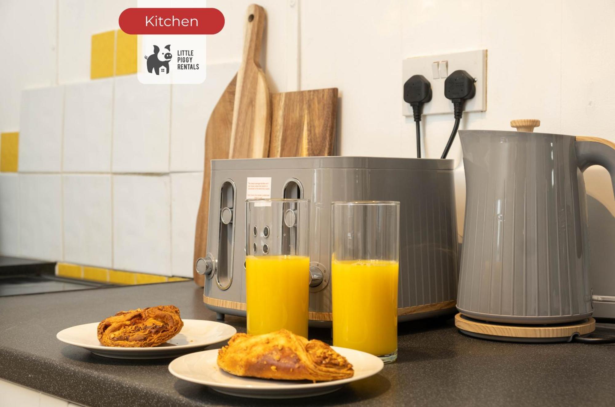 2 Bedroom Apartment By Littlepiggyrentals Short Lets & Serviced Accommodation Leicester With Wi-Fi, Free Parking & Outdoor Area 部屋 写真